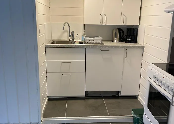 Nydelig Sentrumsleilighet דירה ארנדל